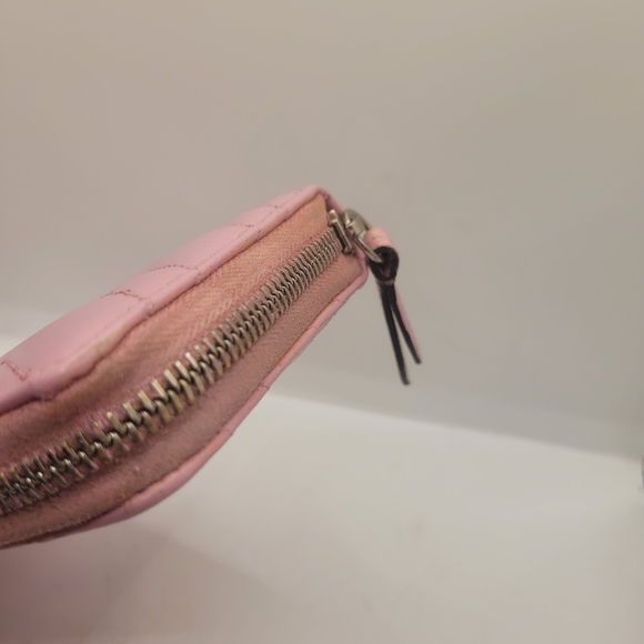 Gucci Pink Quilted Wallet - Picture 5 of 6